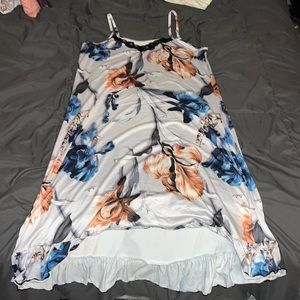 This is a sleeping gound/dress
